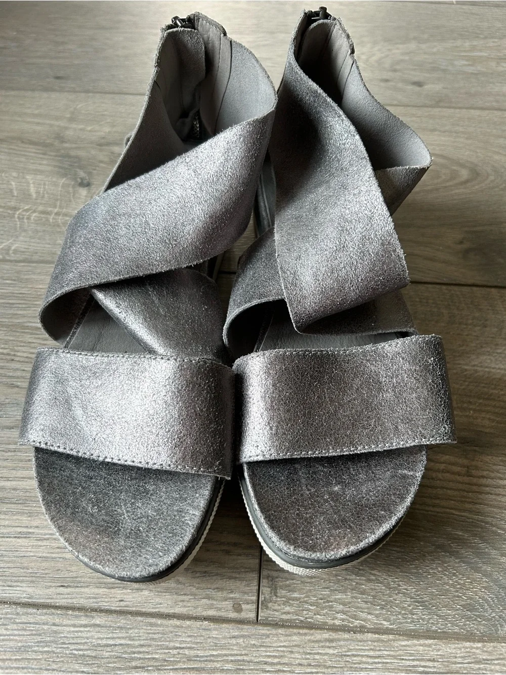 Eileen Fisher Metallic Silver Sport Platform Sandals Size 9 New